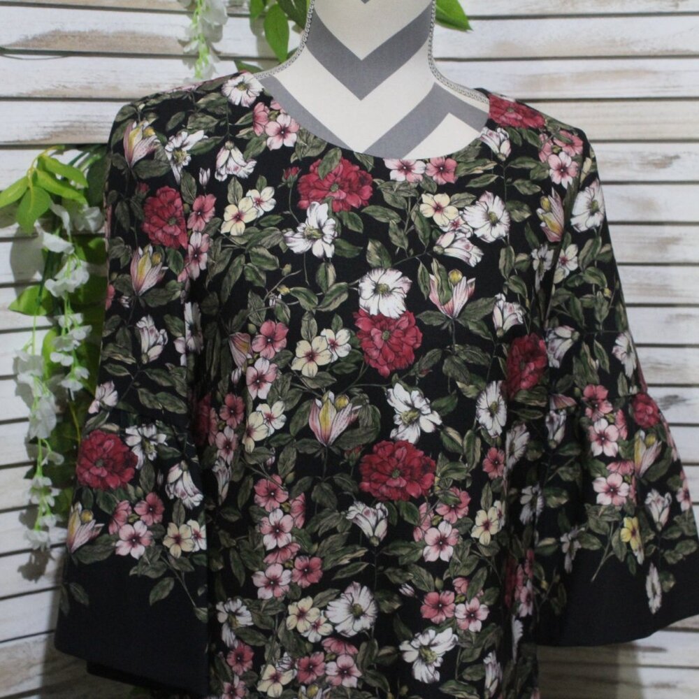 Karl Lagerfeld Synthetic Floral Shift Mini dress (107) - Picture 5 of 16